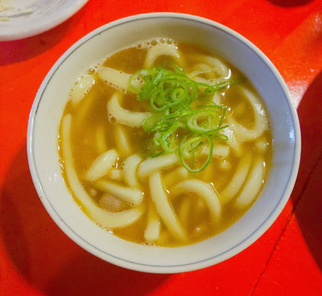 難波にある焼きトンセンターのうどん