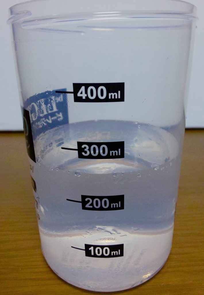 ビーレジェンドプロテインのベリベリベリーの水の量