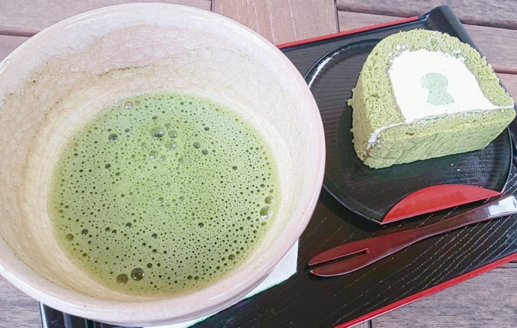 堺市にある古墳カフェの抹茶スイーツ